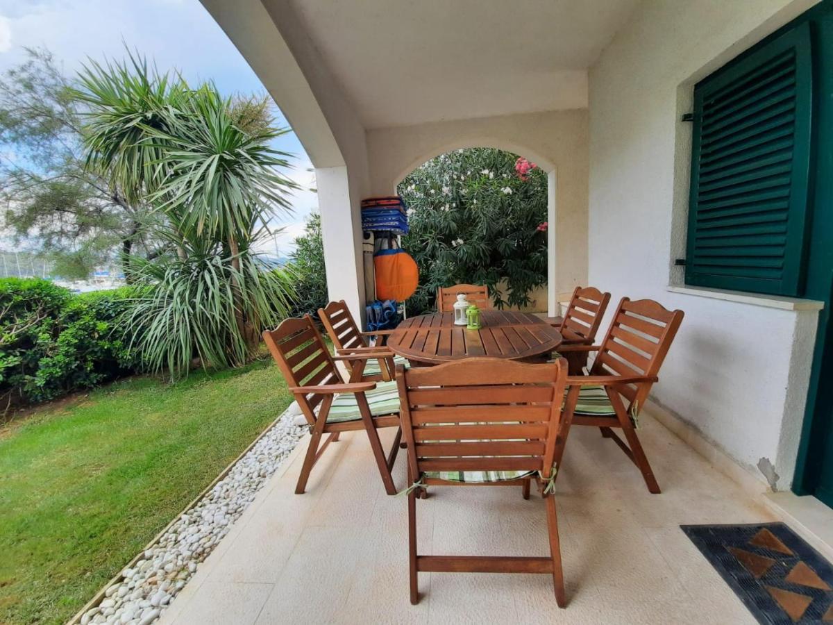 Apartments Olea Marina Εξωτερικό φωτογραφία