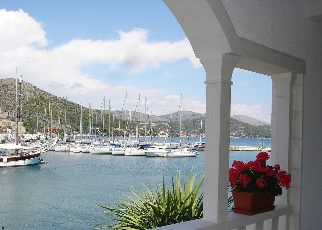 Apartments Olea Marina Εξωτερικό φωτογραφία